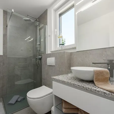 Solina Zadarvillas * מסלניקה