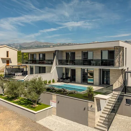 וילה Solina Zadarvillas *
